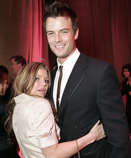 Ферги станет матерью?