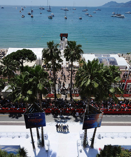 В Каннах прошел снег