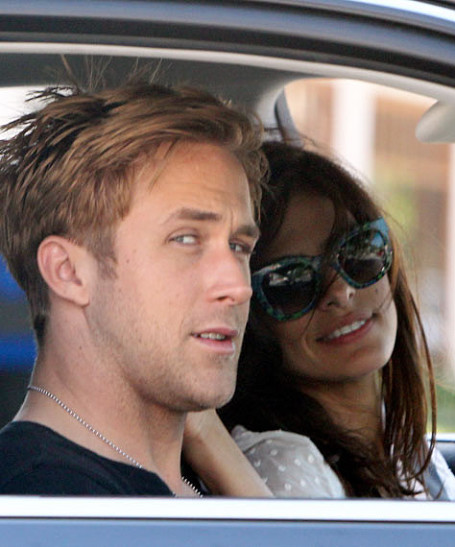 Райан Гослинг встречается с Евой Мендес