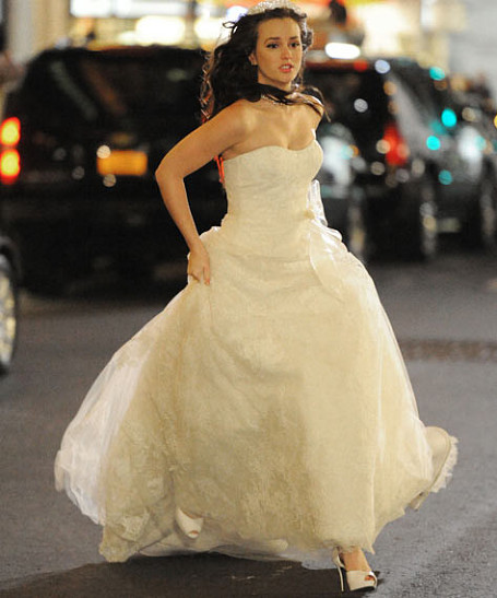 Лейтон Мистер в подвенечном платье