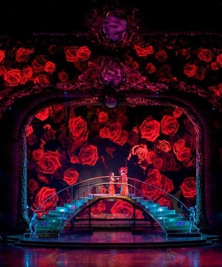 Cirque du Soleil: вход через Tapis Rouge