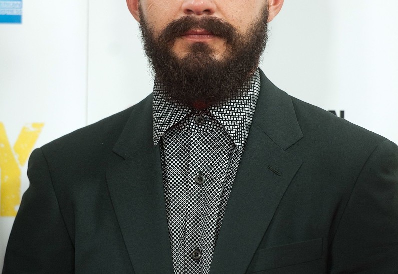 Шайя Лабаф: перформанс как стиль жизни