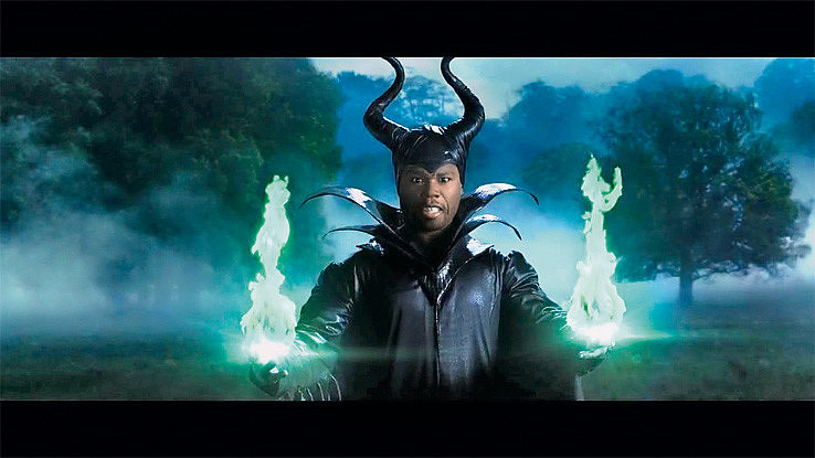 «Надо мной смеется зеркала овал…»