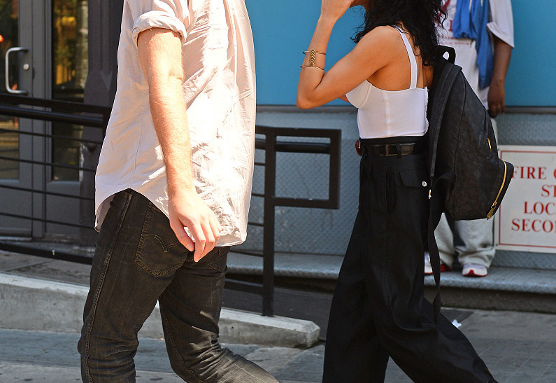 Роберт Паттинсон вышел в свет