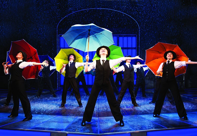 Мюзикл «Поющие под дождем» скоро в Москве!