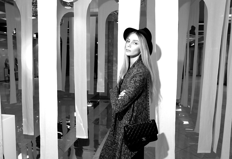 Ясмина Муратович и другие на презентации арт-проекта «Лабиринт сознания»