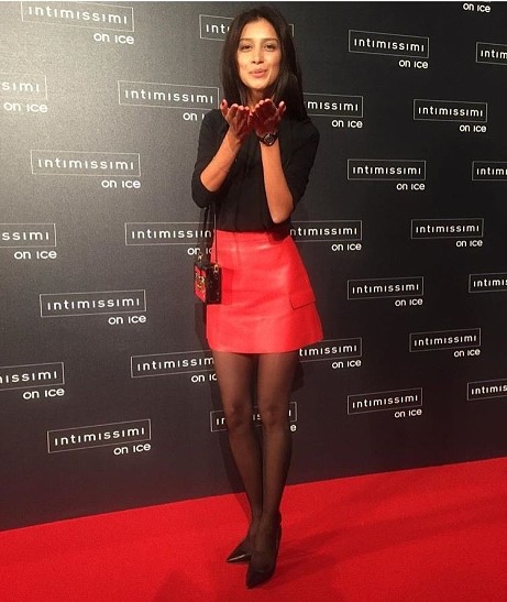 Равшана Куркова, Вера Брежнева, Ирина Шейк на ледовом шоу Intimissimi on Ice в Вероне