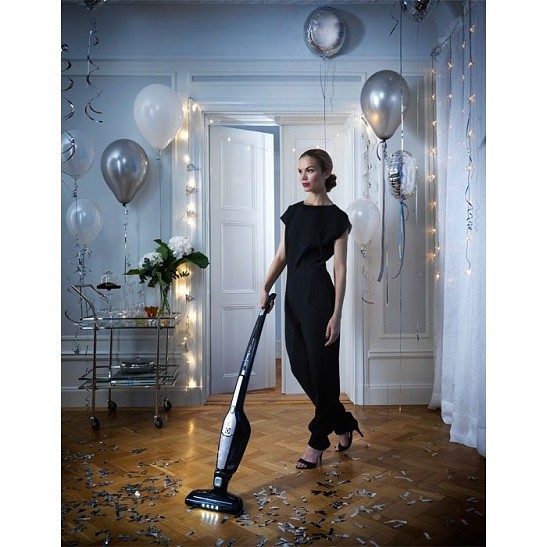Electrolux представляет беспроводной пылесос, инкрустированный кристаллами Swarovski