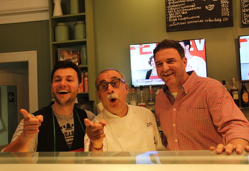 Знаменитости поучаствовали в благотворительной акции «Подари жизнь»