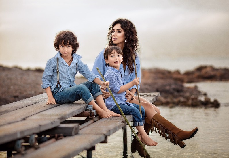 Зара: «Стараюсь быть строгой мамой»