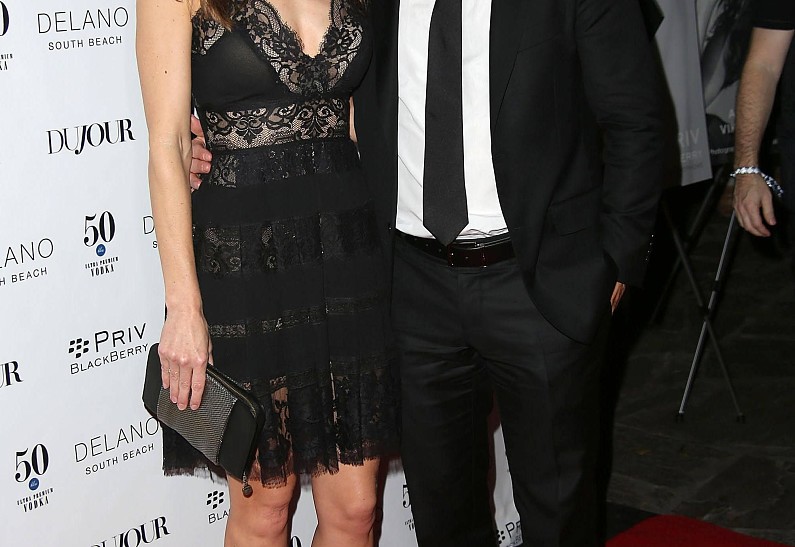 Хилари Суонк впервые вышла в свет с новым бойфрендом