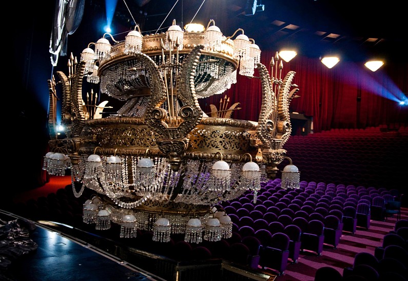 «Призрак оперы» впервые приглашает гостей за кулисы