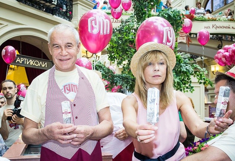 День гумовского мороженого и презентация «Энциклопедии ГУМа»