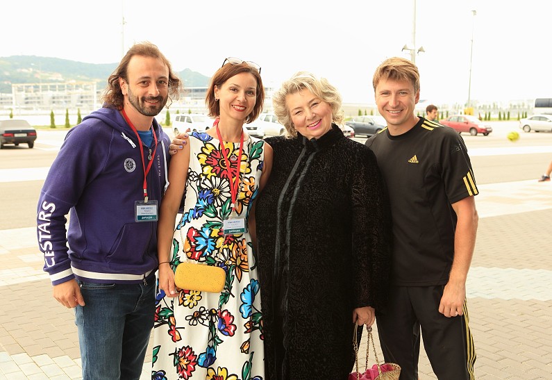 Тренер Татьяна Тарасова посетила ледовый мюзикл «Кармен»