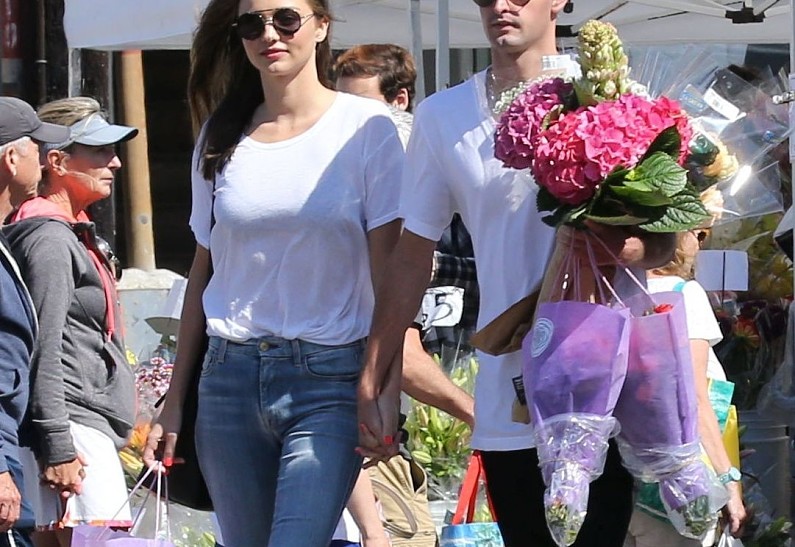 Миранда Керр больше не скрывает своих отношений с миллионером Эваном Шпигелем (фото)