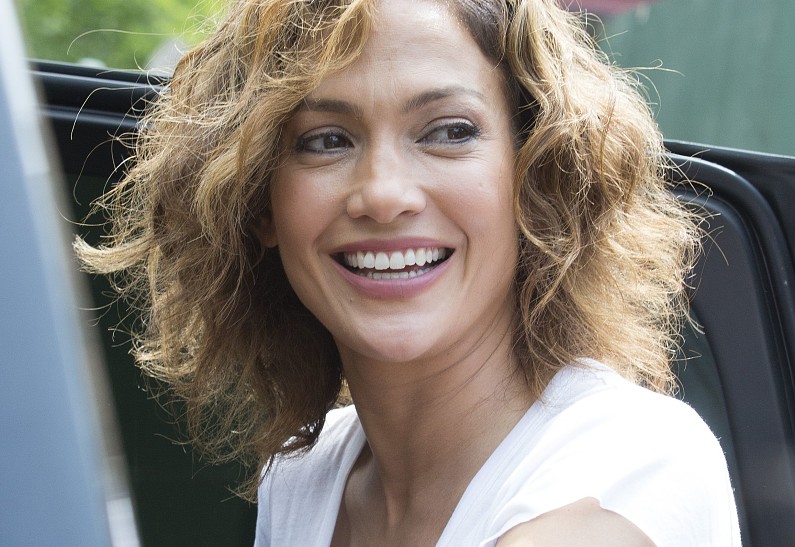 Камера, мотор! Дженнифер Лопес на съемках в Нью-Йорке, а Брюс Уиллис — в Лос-Анджелесе