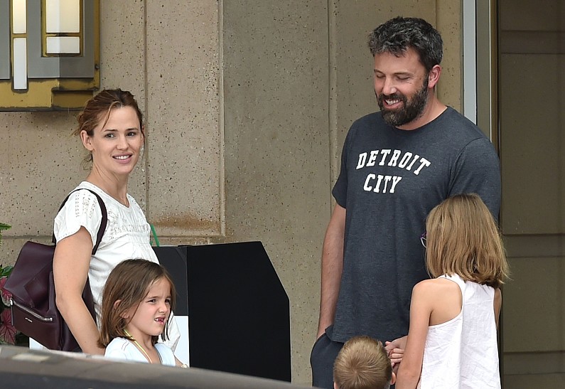 Бен Аффлек и Дженнифер Гарнер вместе отметили 43-летие актера