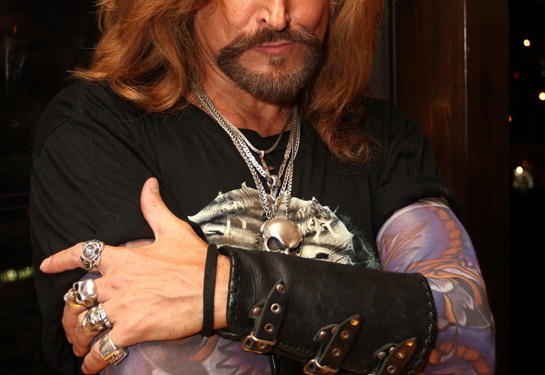 Никита Джигурда планирует вести прямую трансляцию родов