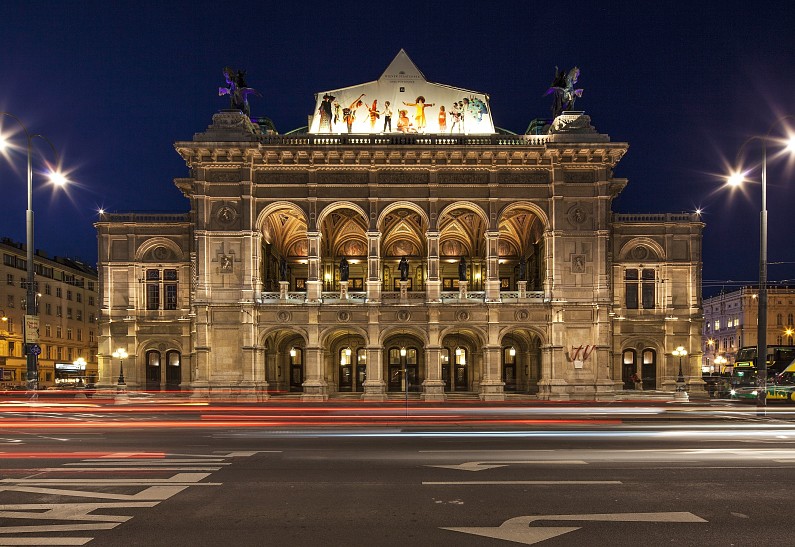 Вена выйдет из сумрака на фестивале Cosmo Live