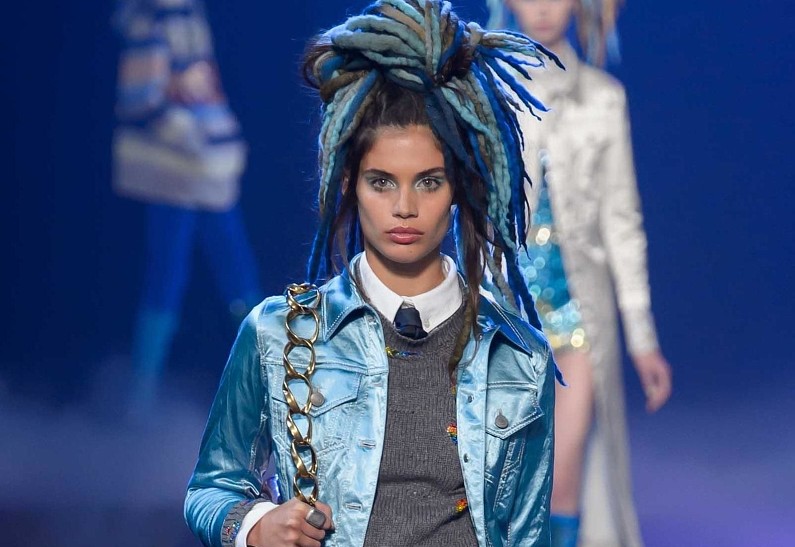 10 самых запоминающихся бьюти-образов с прошедших недель моды