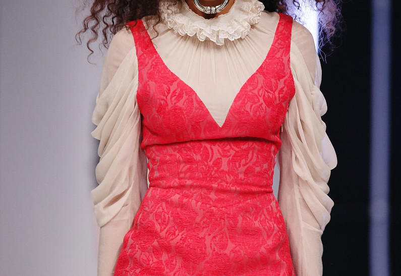 Третий день Mercedes-Benz Fashion Week Russia: показы дебютантов, выставки, перфомансы и многое другое