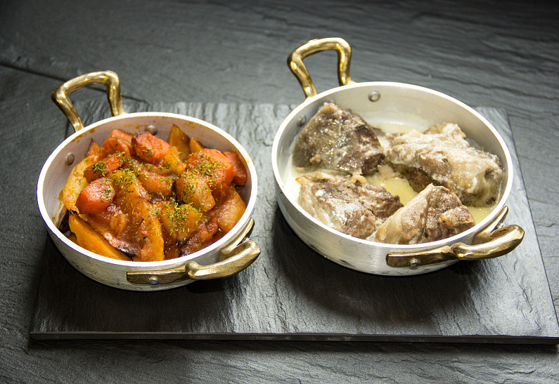 Согревающие сербские специалитеты в ресторане «Н.Тесла»