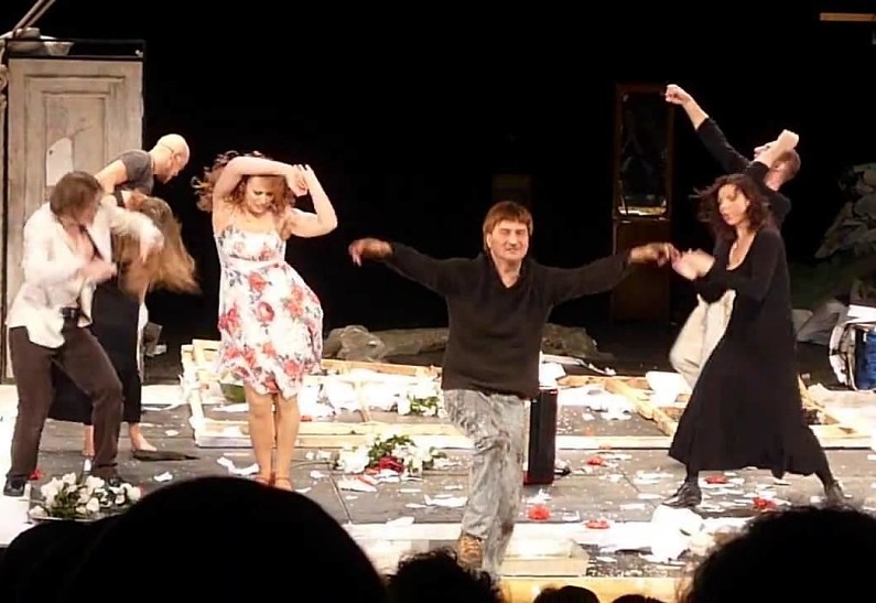 Театру «Сатирикон» грозит закрытие