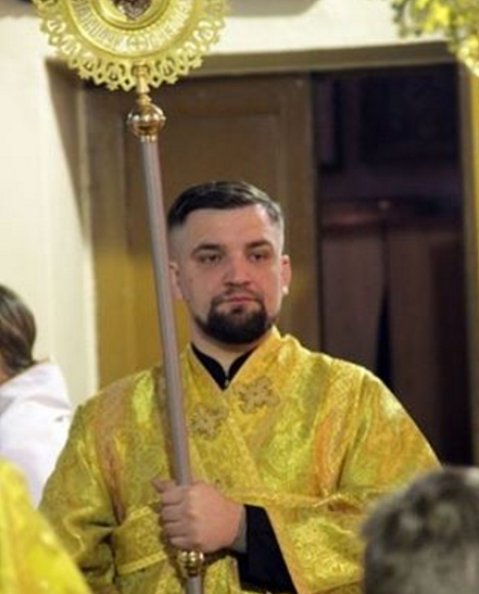 Рэпер Баста отслужил литургию в храме