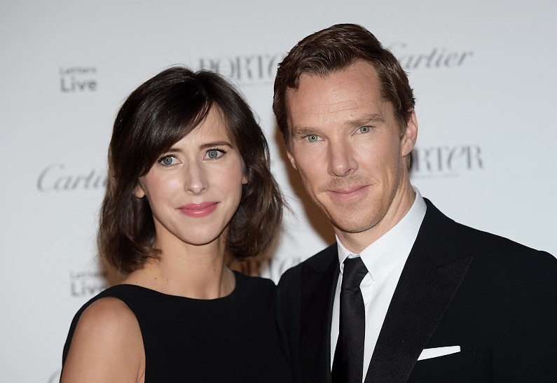 Бенедикт Камбербэтч и Софи Хантер очаровали поклонников в Лондоне (ФОТО)