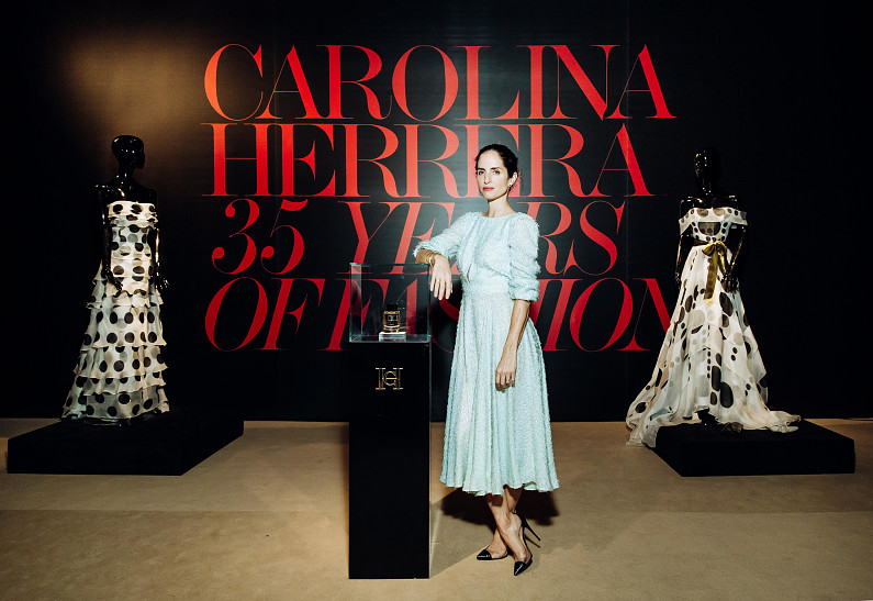 Каролина Эррера де Баэз, Елена Летучая и другие звезды на открытии открытии выставки «Carolina Herrera, 35 Years of Elegance»