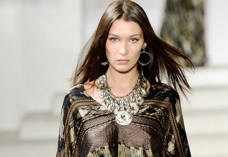 Белла Хадид дебютирует в качестве дизайнера