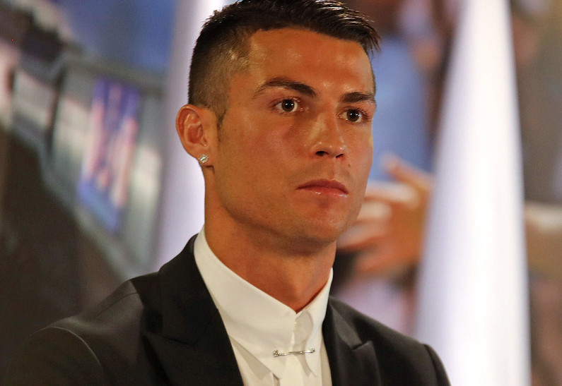 Криштиану Роналду потерял лидерство в рейтинге самых высокооплачиваемых звезд Европы