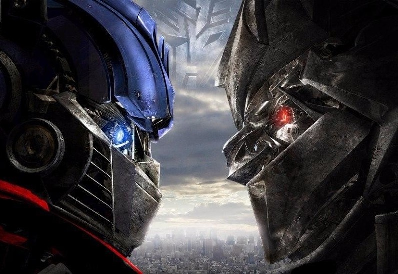 Марк Уолберг, Джош Дюамель и Энтони Хопкинс в трейлере «Трансформеры: Последний Рыцарь»