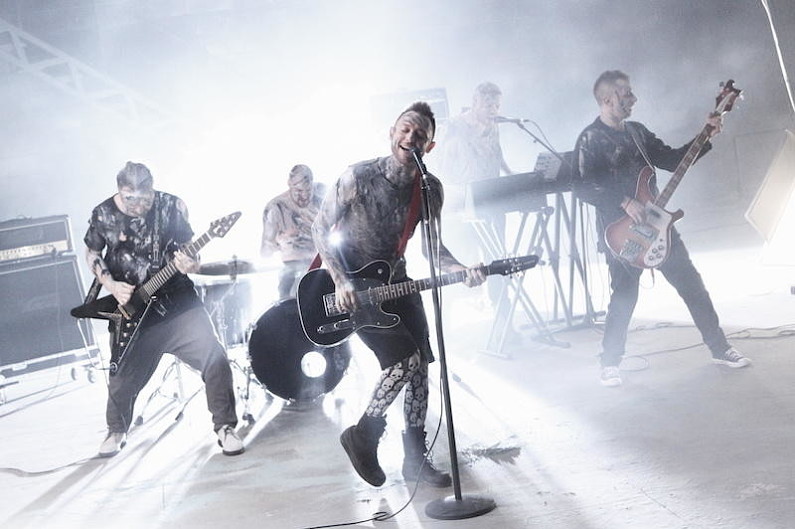 Состоялась премьера клипа «Страха нет» группы «Звери»