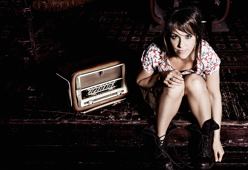 Певица ZAZ: «Все устали от блеска и гламура, людям хочется настоящего»