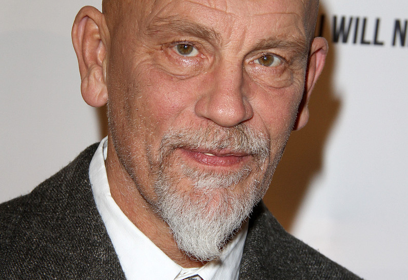 В Каннах представят фильм для показа через 100 лет