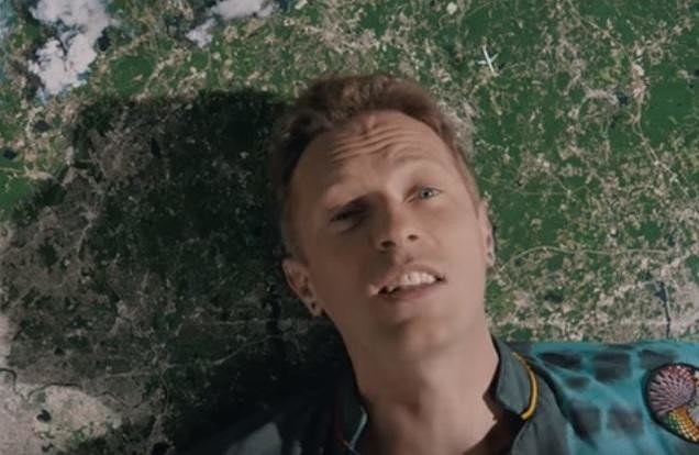 Группа Coldplay выпустила новый сюрреалистический клип