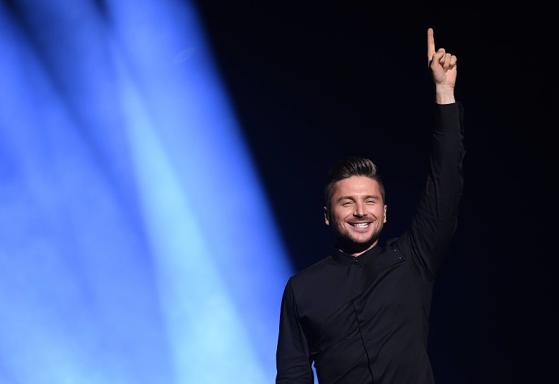 Сергей Лазарев записал видеообращение к поклонникам