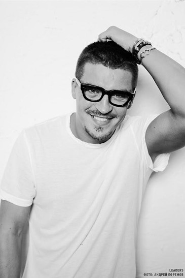 Антон Беляев и Therr Maitz станут новыми ведущими «Серебряного дождя»