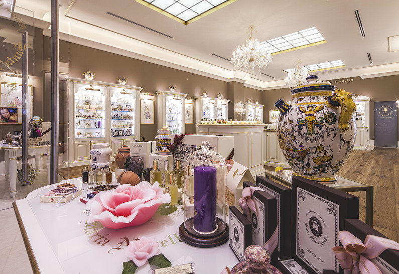 В Москве открылся второй бутик Флорентийского Дома Santa Maria Novella