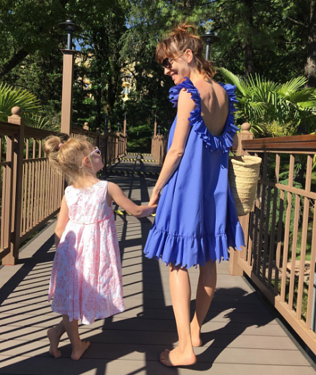 Елена Подкаминская показала фото с дочкой на отдыхе