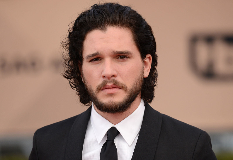 Кит Харингтон стал похож на юного Хита Леджера