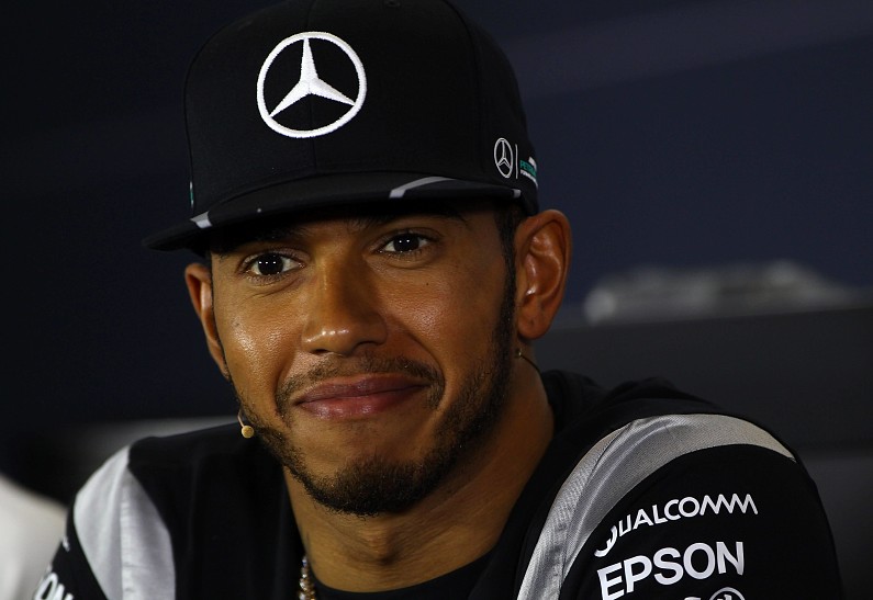 Льюис Хэмилтон и Барбара Палвин снова замечены вместе