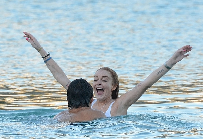 Линдсей Лохан и Егор Тарабасов отдыхают в Греции