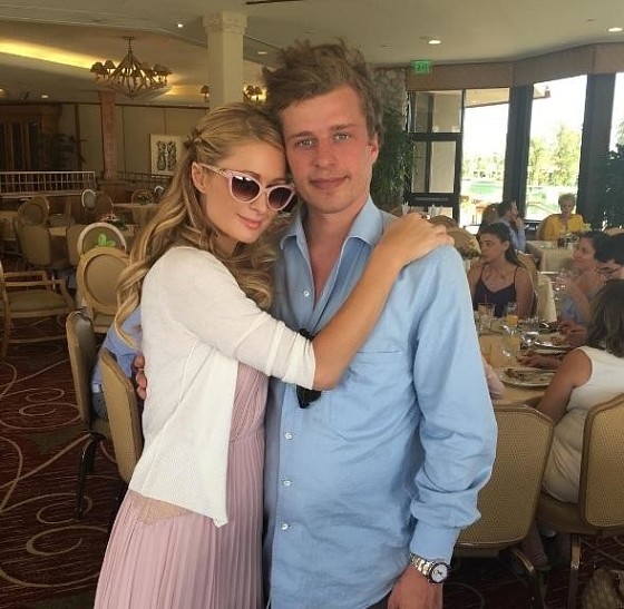 Брат Пэрис Хилтон вышел из тюрьмы