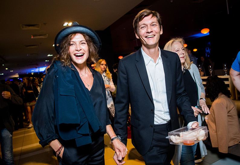 Оксана Фандера и Филипп Янковский поддержали сына на премьере фильма «Ночные стражи»