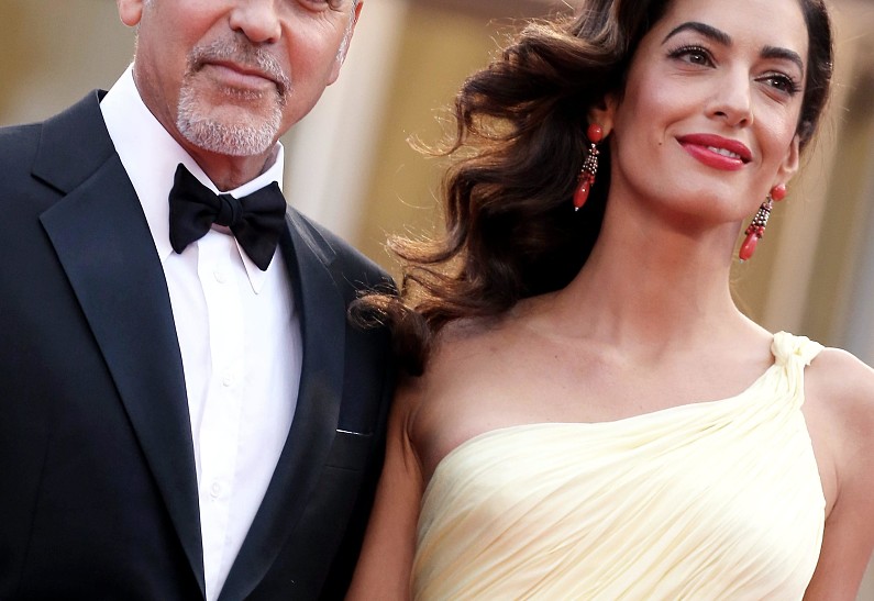 Джордж и Амаль Клуни с ветерком прокатились по Лос-Анджелесу (ФОТО)