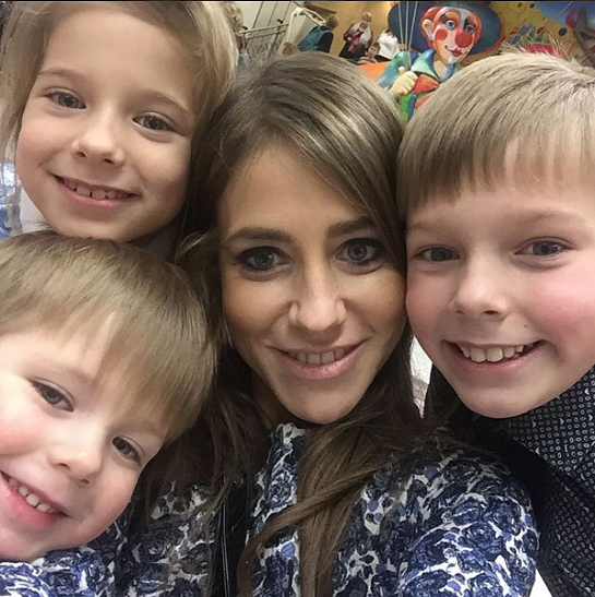 Юлия Барановская опровергла информацию о том, что Андрей Аршавин начал общаться с их детьми