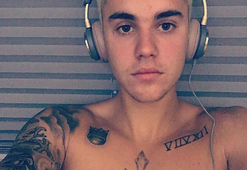 По стопам Орландо: в Сеть попали фото полностью обнаженного Джастина Бибера