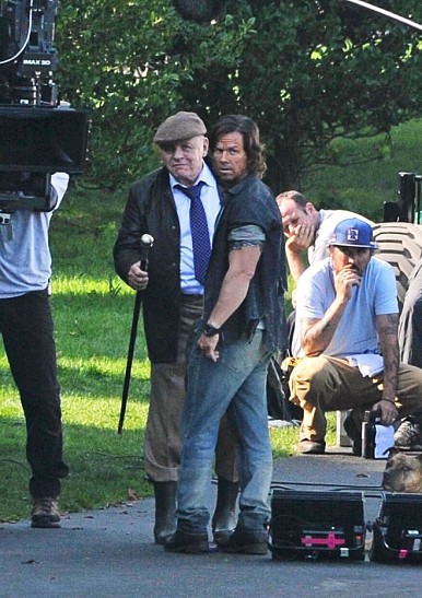 Энтони Хопкинс и Марк Уолберг на съемках пятых «Трансформеров» в Англии (ФОТО)